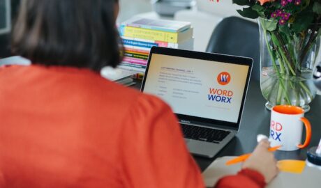 English language content marketing agency